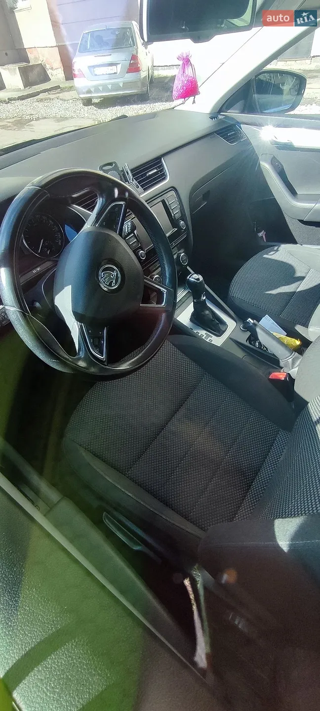 2016 Skoda Octavia - мініатюра 5