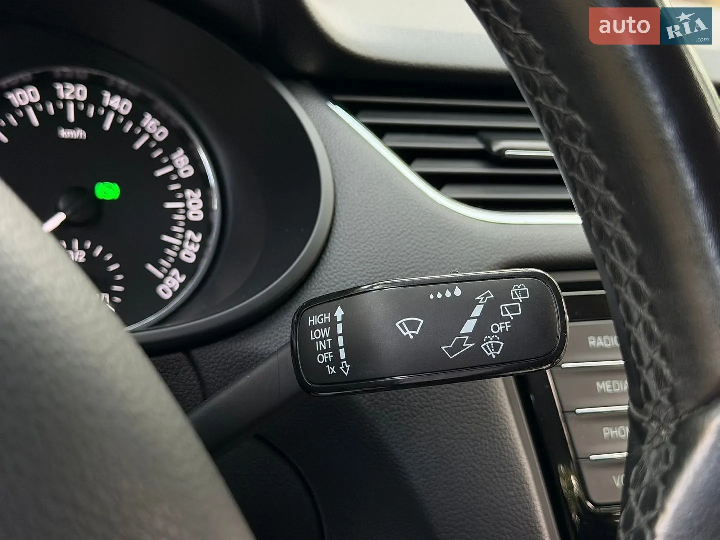 2016 Skoda Octavia - мініатюра 90