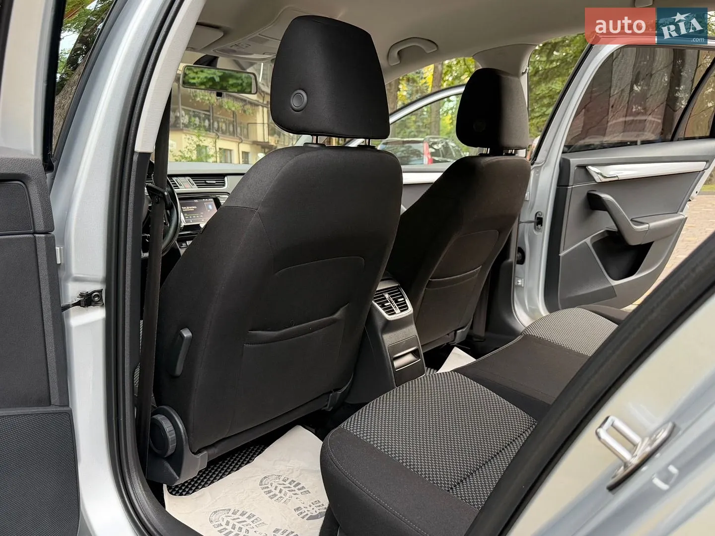 2016 Skoda Octavia - мініатюра 120