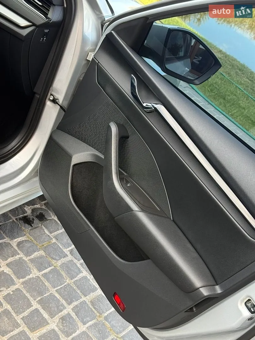 2020 Skoda Octavia - мініатюра 24