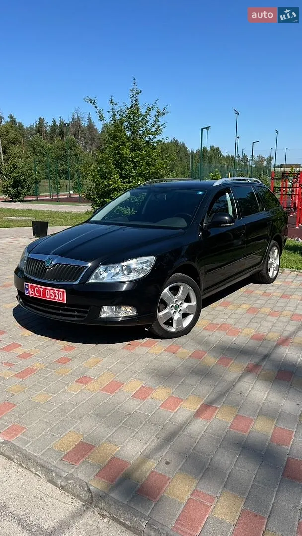 2010 Skoda Octavia - фото 1