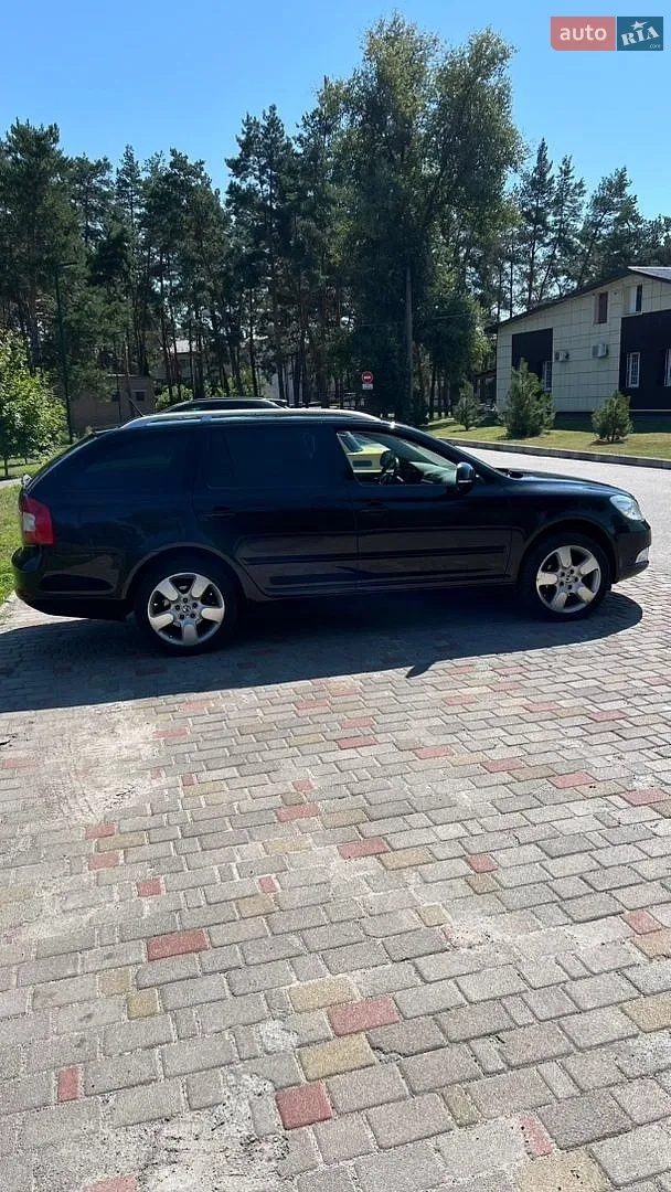 2010 Skoda Octavia - мініатюра 4
