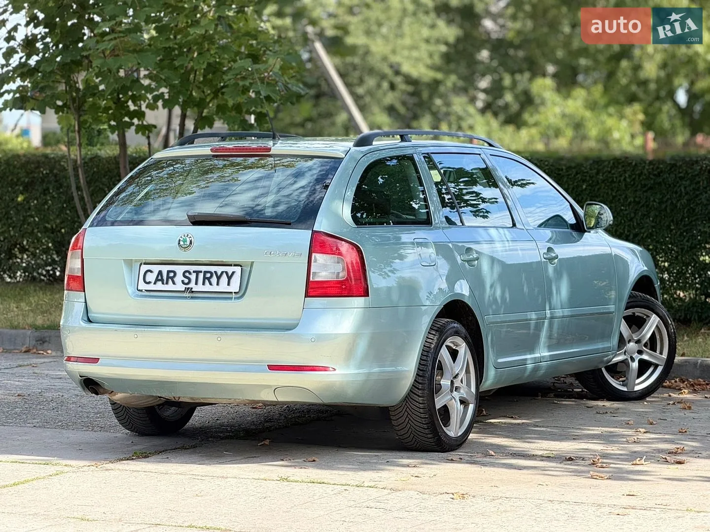 2010 Skoda Octavia - мініатюра 4