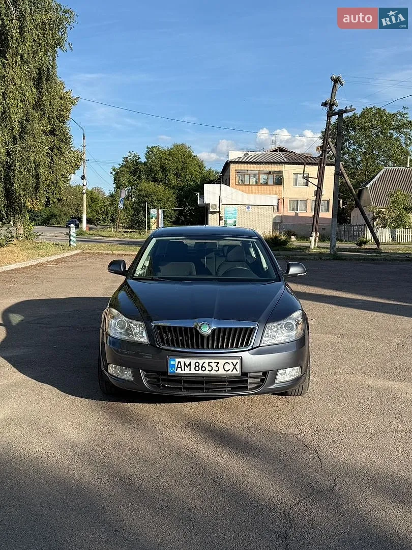 2010 Skoda Octavia - мініатюра 4