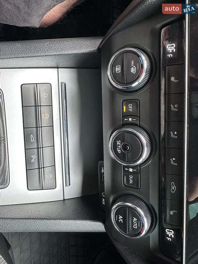 2013 Skoda Octavia - мініатюра 44