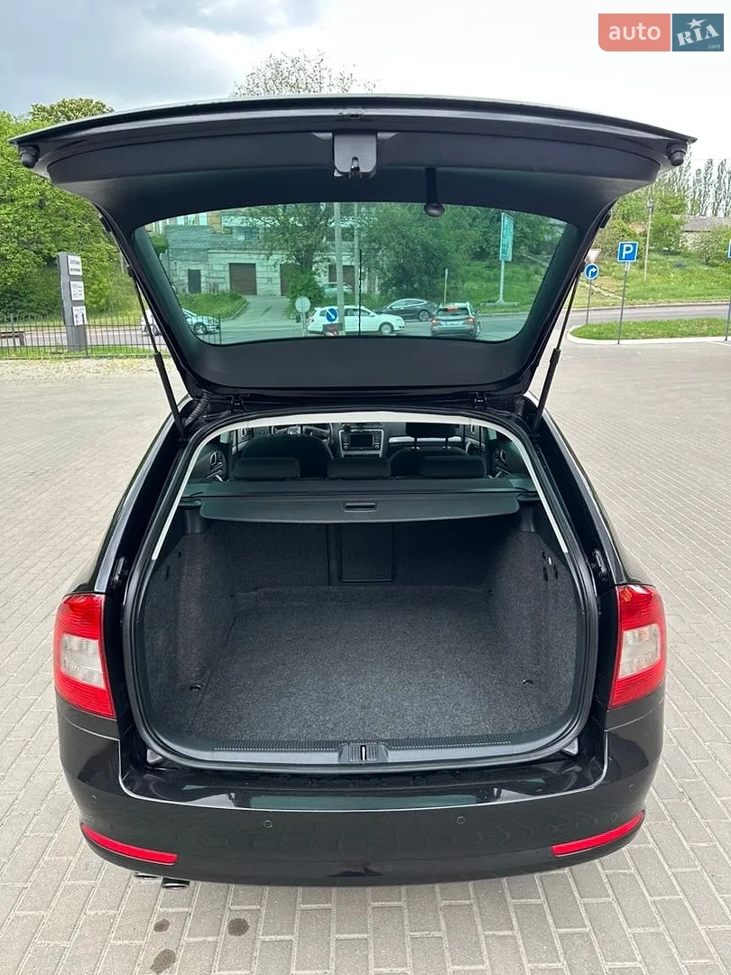 2010 Skoda Octavia - мініатюра 27