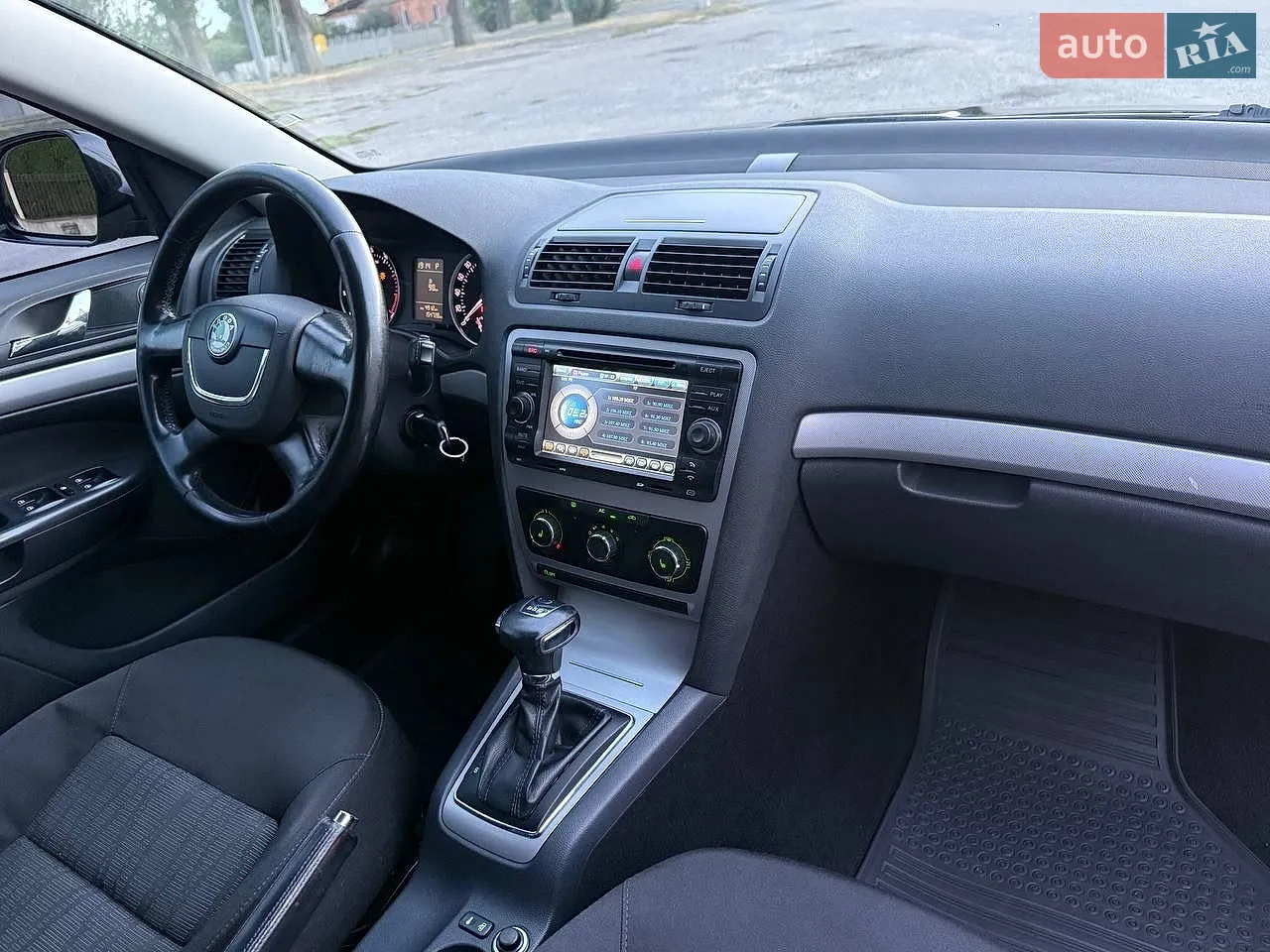 2011 Skoda Octavia - мініатюра 45
