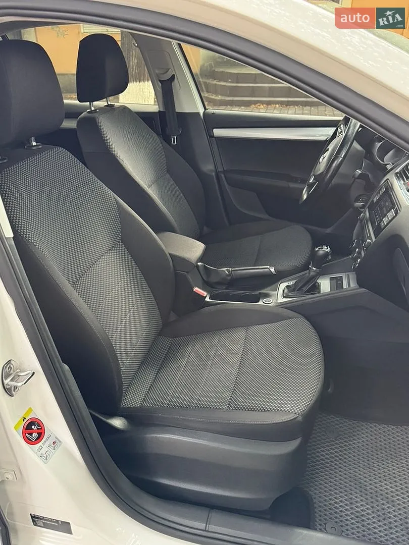 2016 Skoda Octavia - мініатюра 16