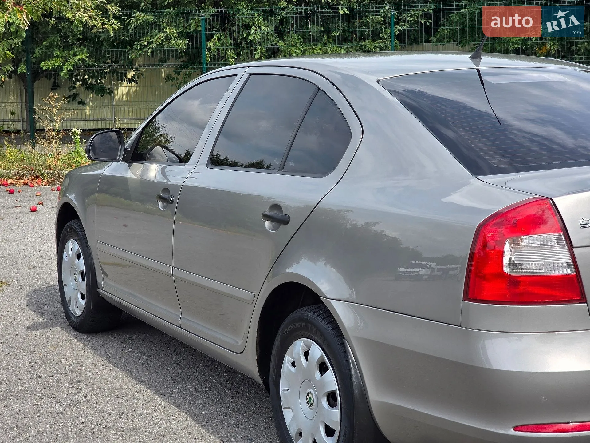 2010 Skoda Octavia - мініатюра 18