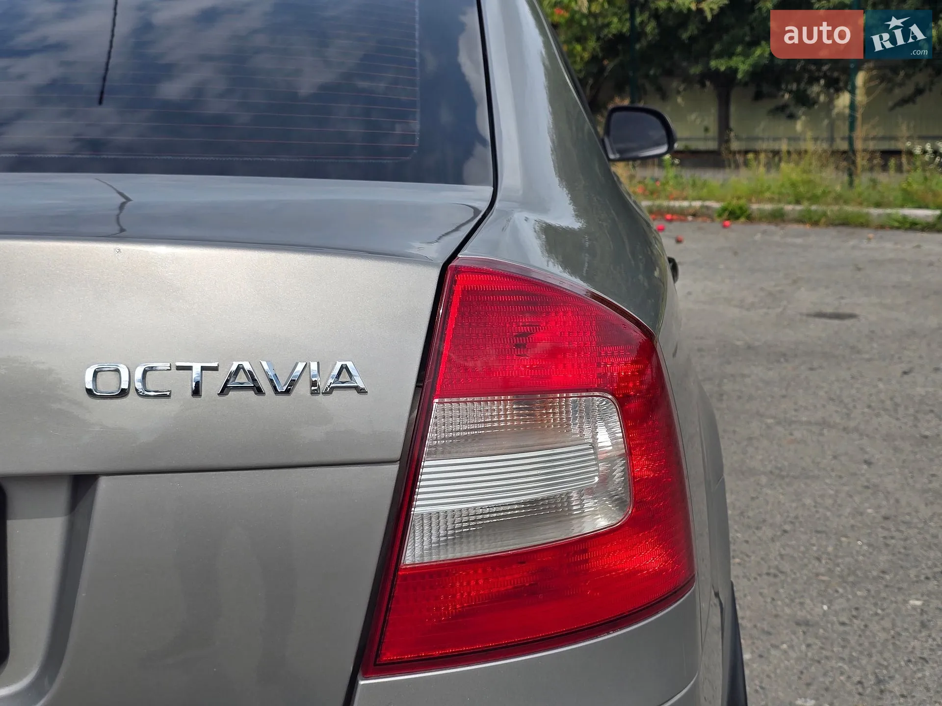 2010 Skoda Octavia - мініатюра 23