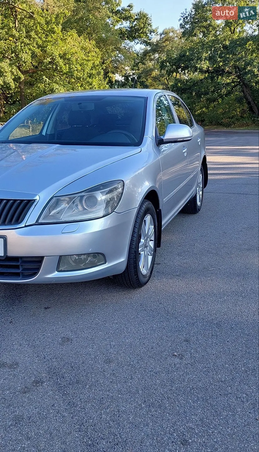 2011 Skoda Octavia - мініатюра 12