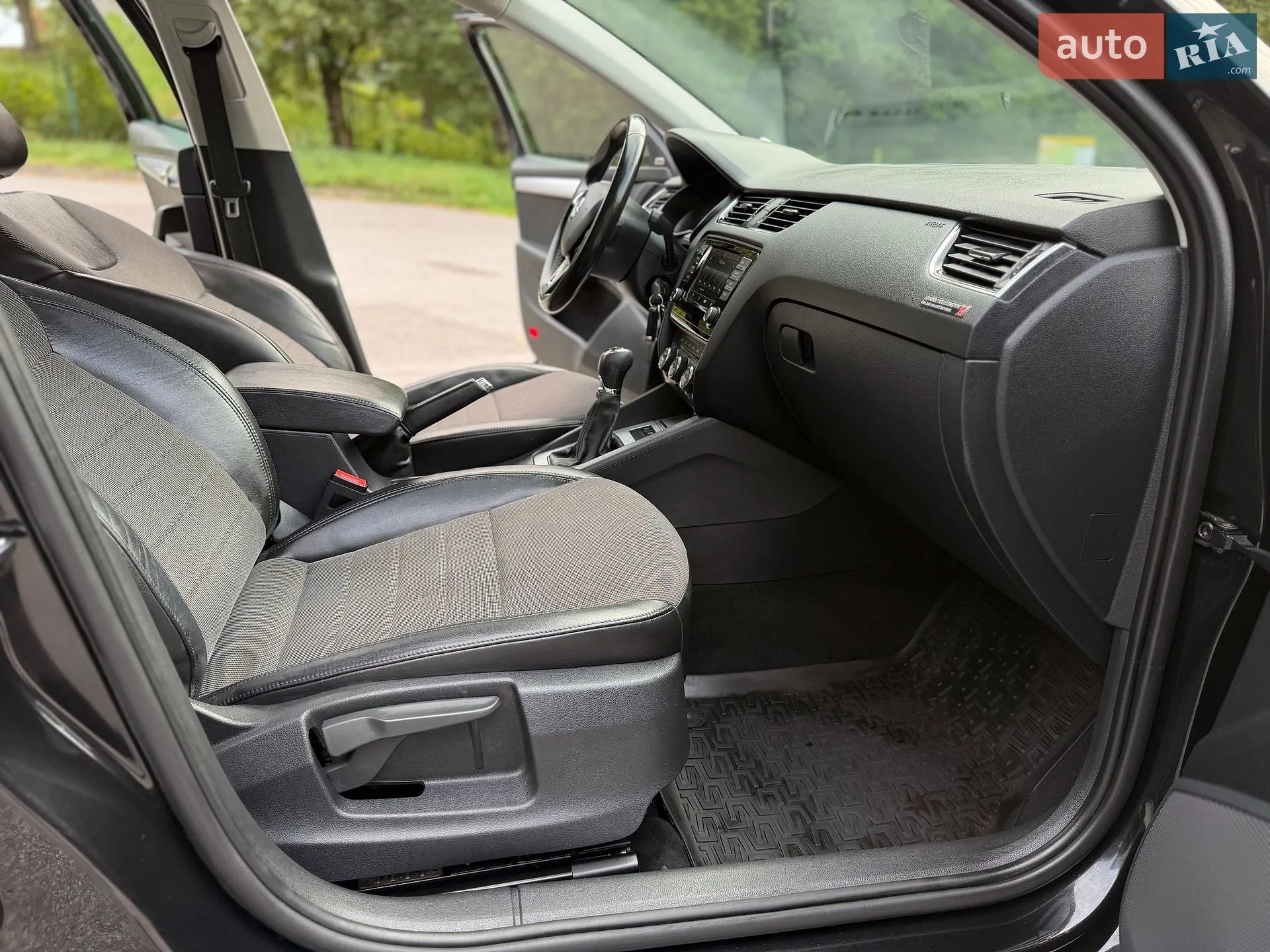 2016 Skoda Octavia - мініатюра 42