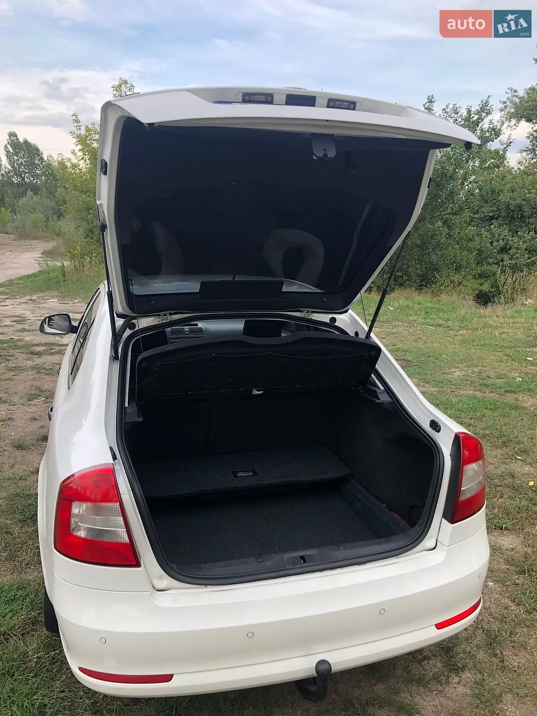2010 Skoda Octavia - мініатюра 8