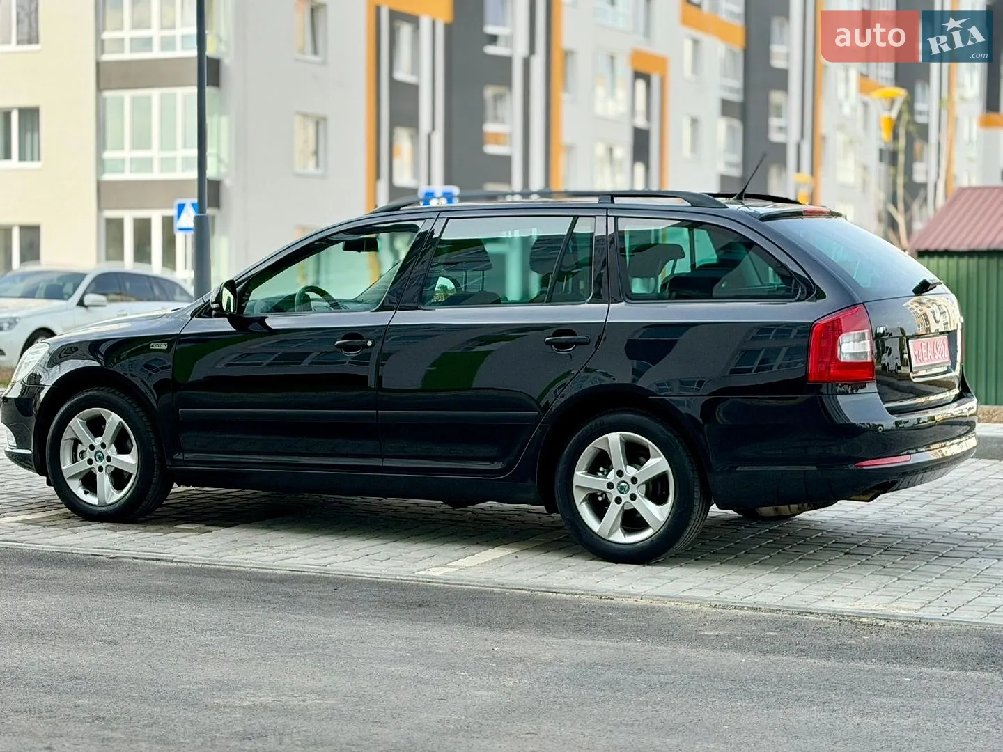 2011 Skoda Octavia - мініатюра 16
