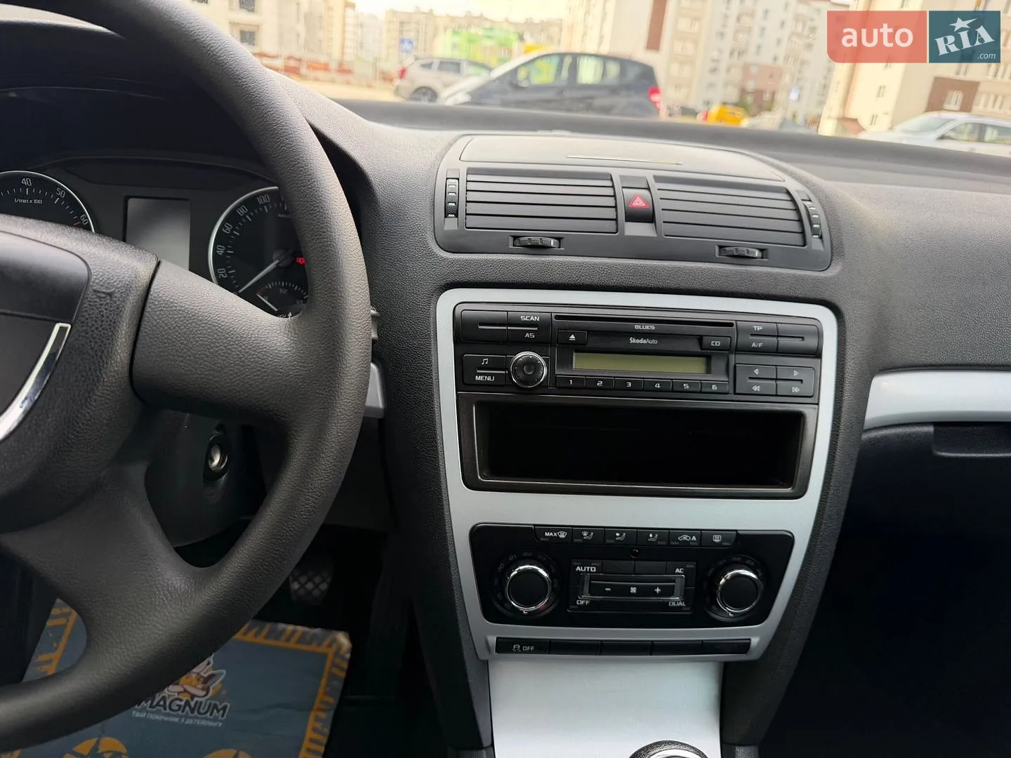 2011 Skoda Octavia - мініатюра 38