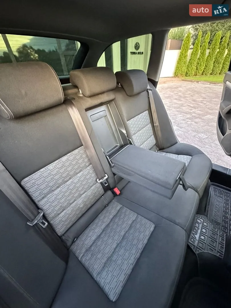 2010 Skoda Octavia - мініатюра 28