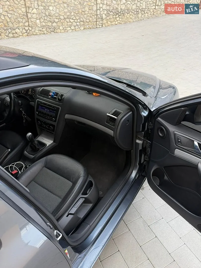 2010 Skoda Octavia - мініатюра 22