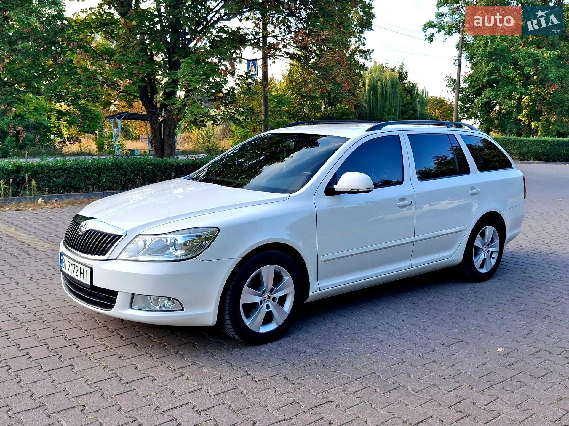 2010 Skoda Octavia - мініатюра 13