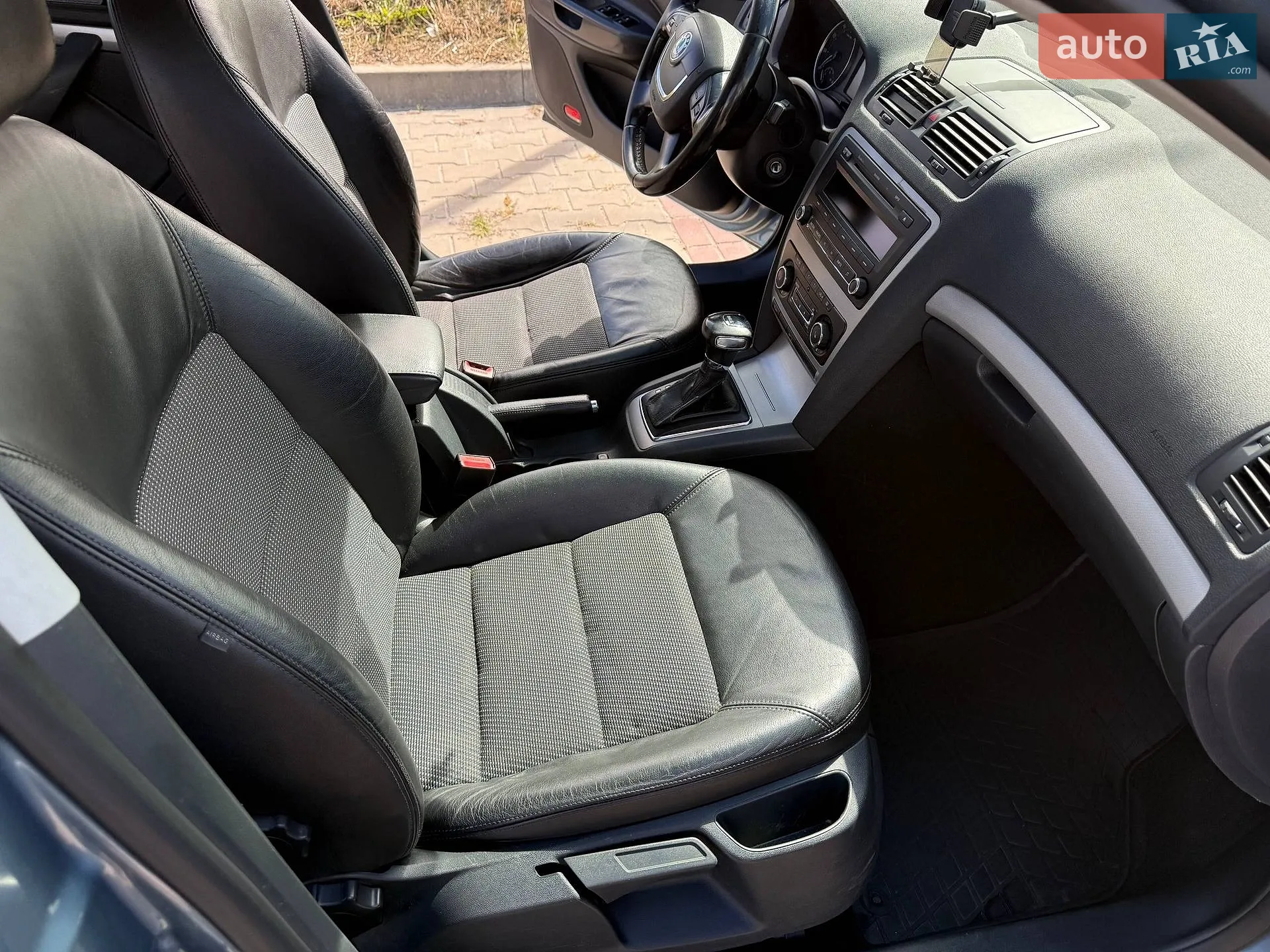 2011 Skoda Octavia - мініатюра 16