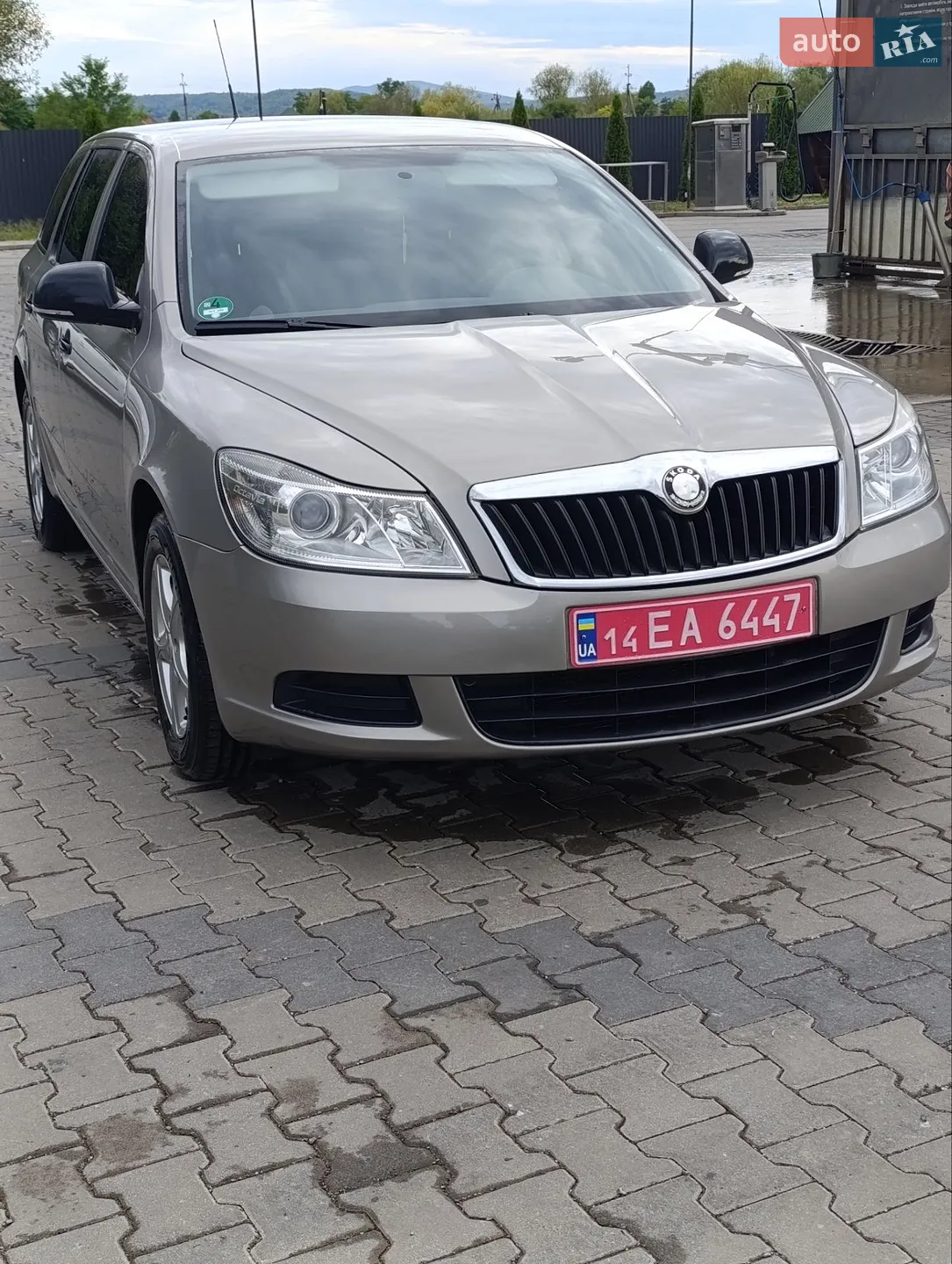 2010 Skoda Octavia - мініатюра 11