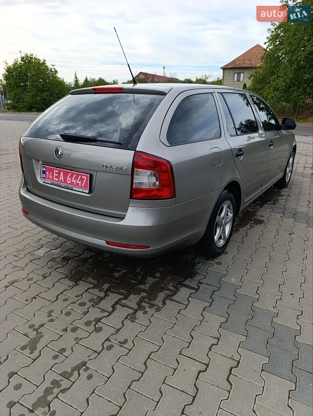 2010 Skoda Octavia - мініатюра 14
