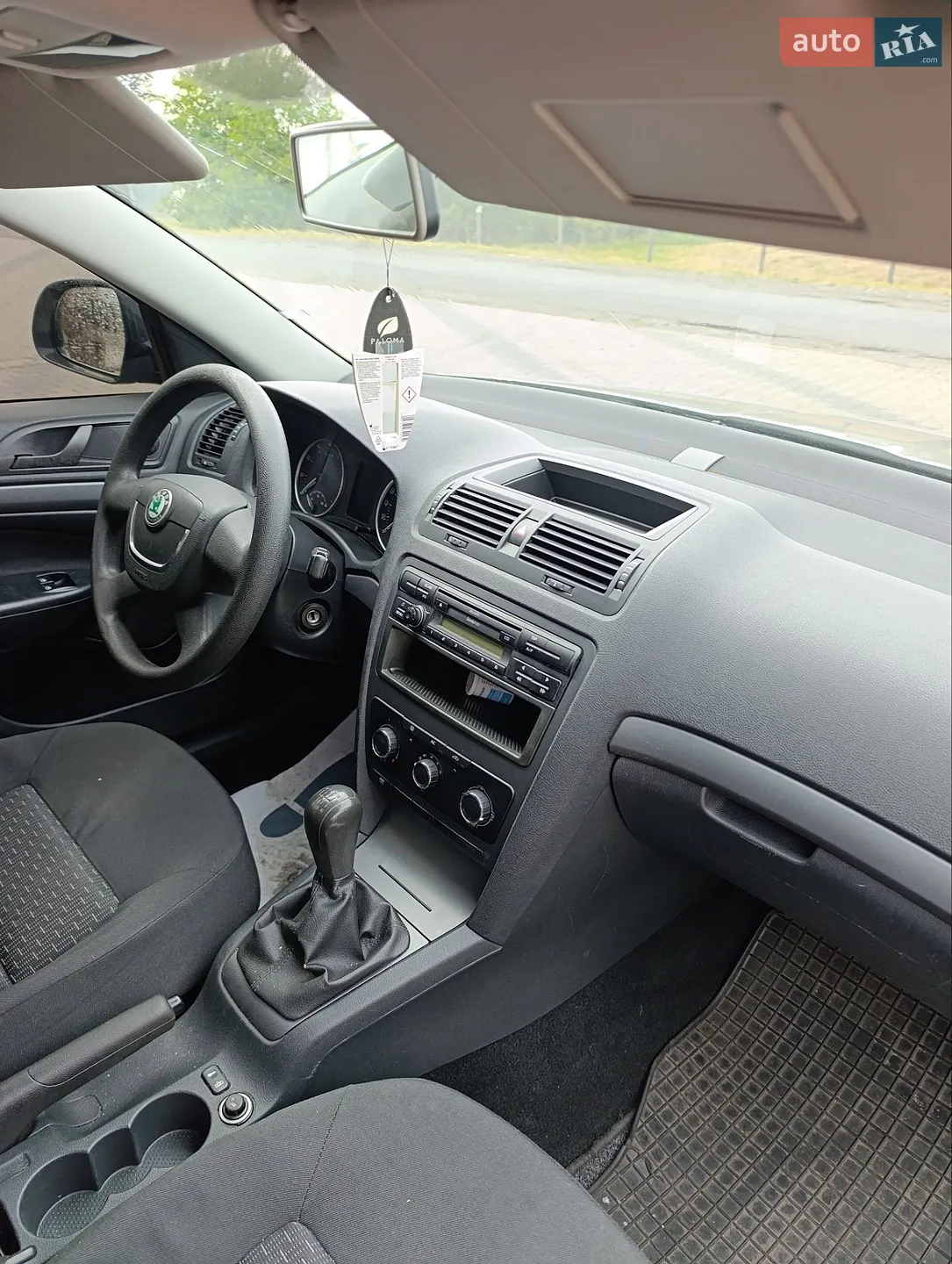 2010 Skoda Octavia - мініатюра 16