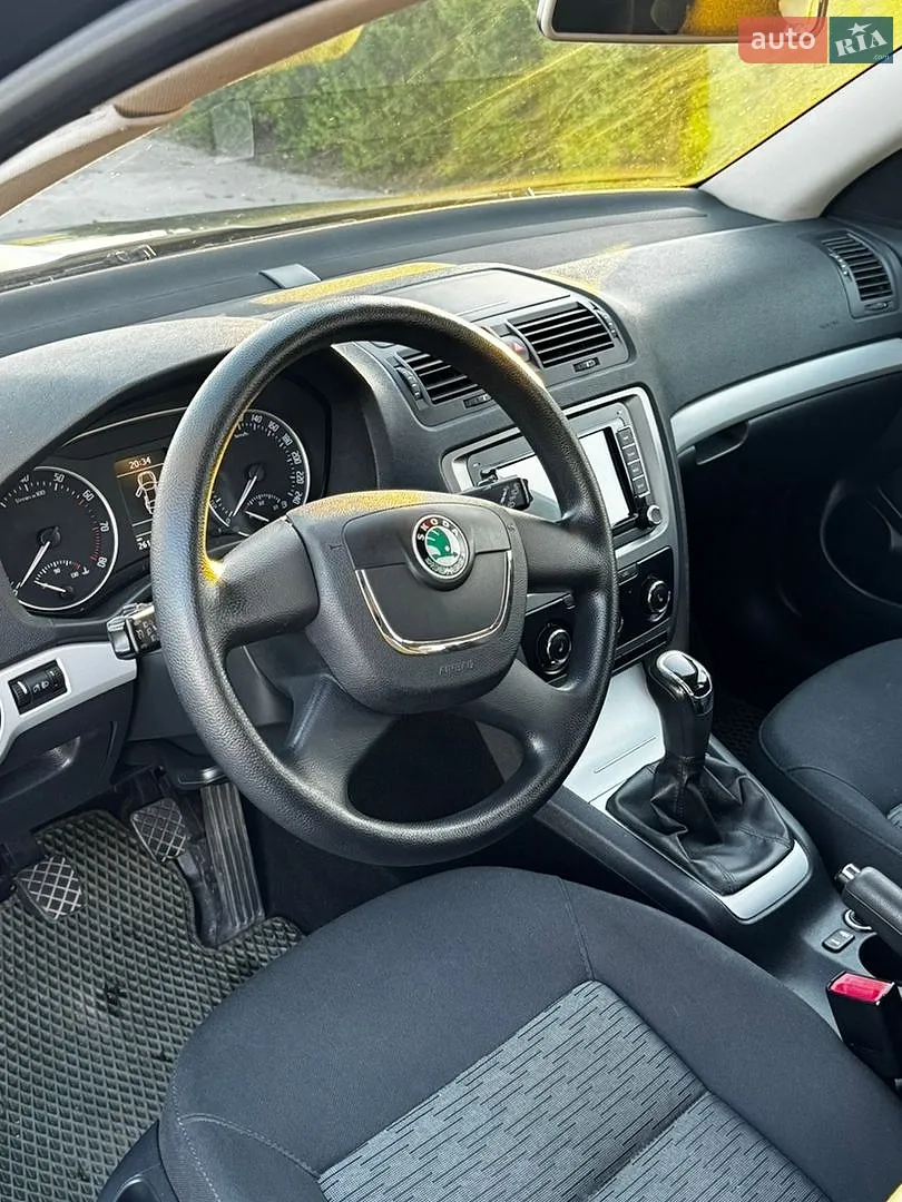 2011 Skoda Octavia - мініатюра 9