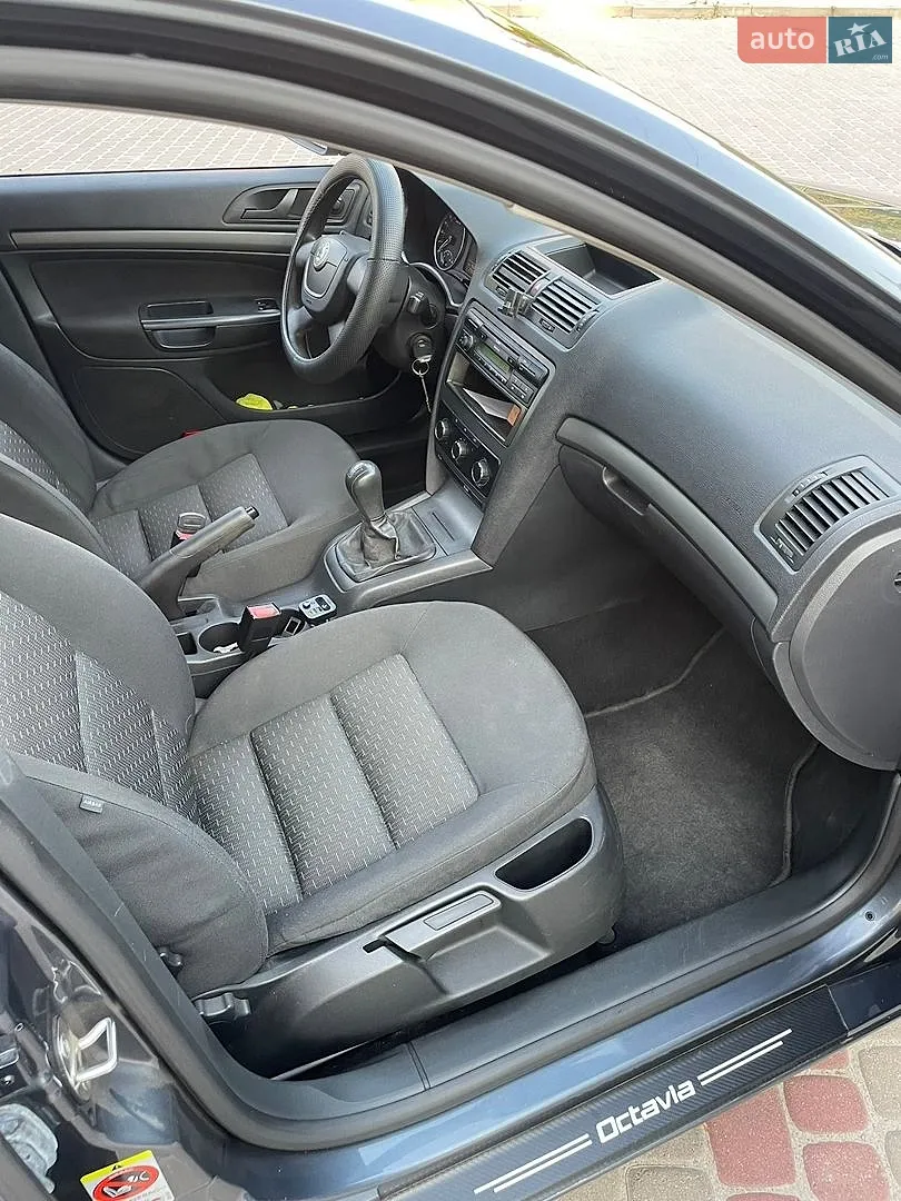 2011 Skoda Octavia - мініатюра 17