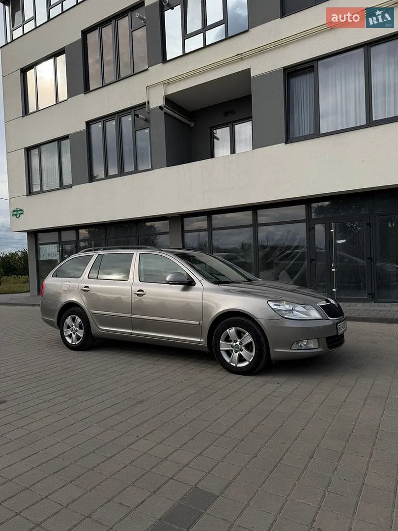 2011 Skoda Octavia - мініатюра 10