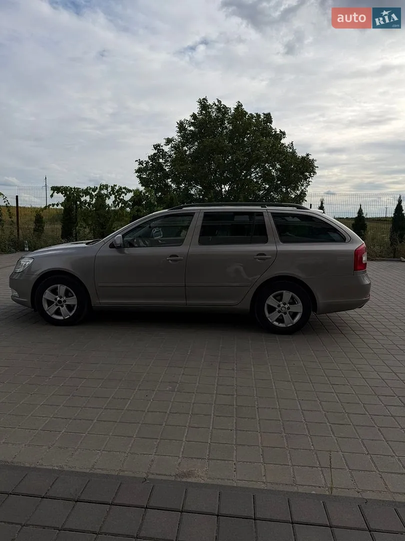 2011 Skoda Octavia - мініатюра 13