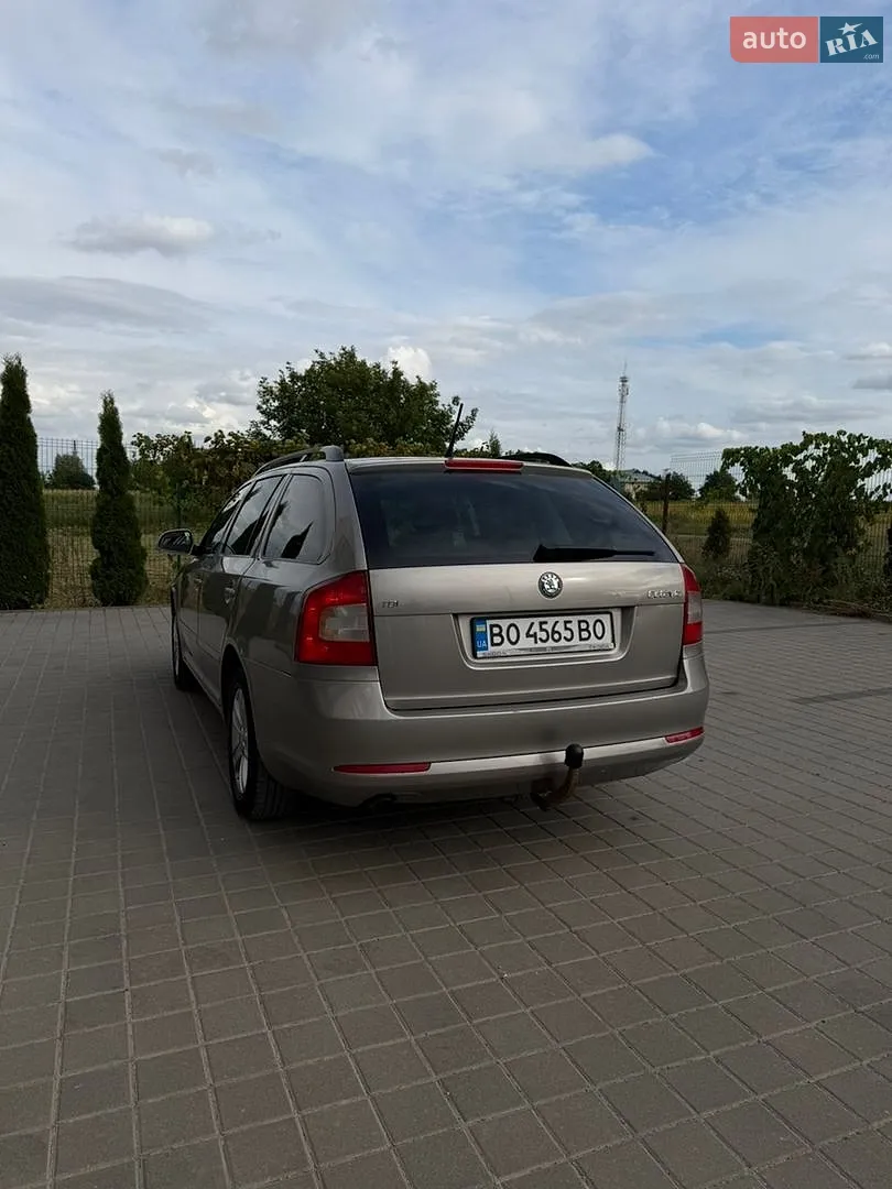 2011 Skoda Octavia - мініатюра 15