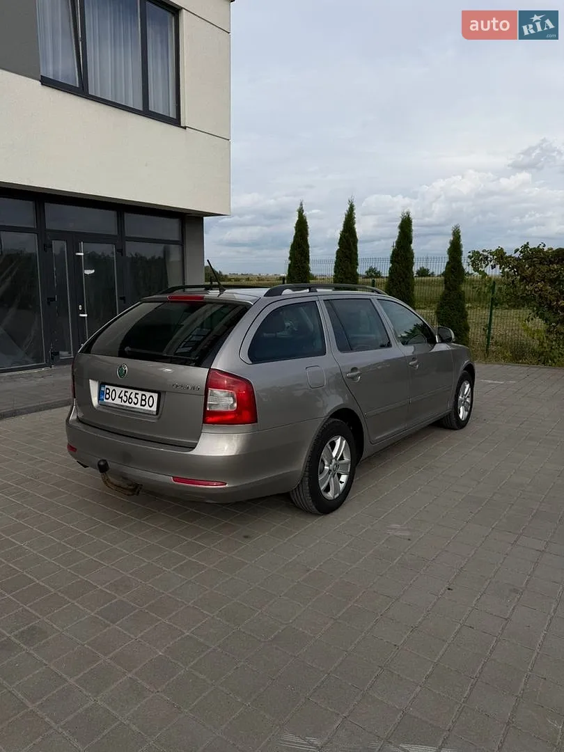 2011 Skoda Octavia - мініатюра 17