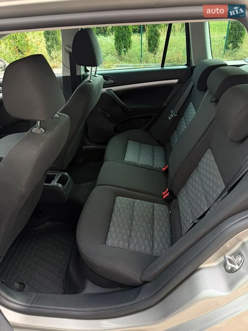 2011 Skoda Octavia - мініатюра 31