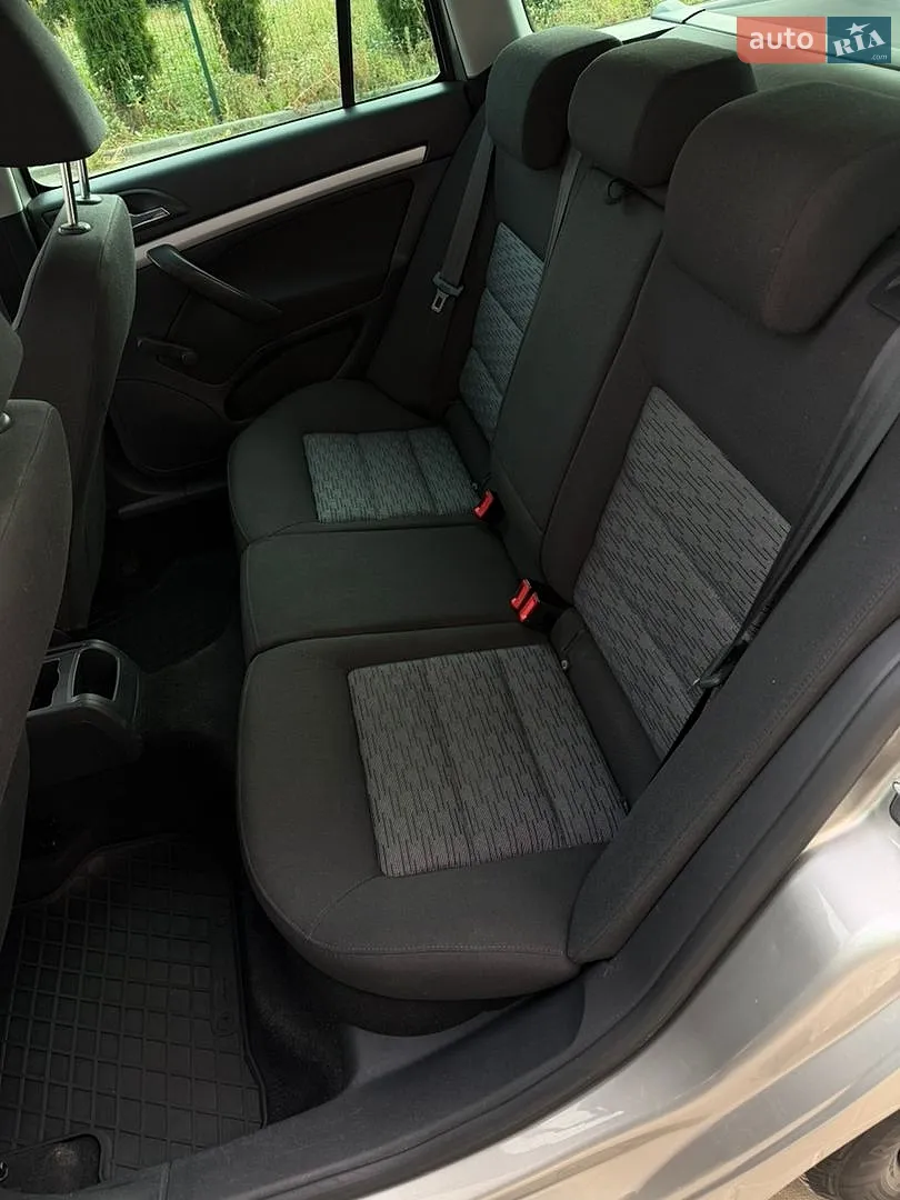 2011 Skoda Octavia - мініатюра 32
