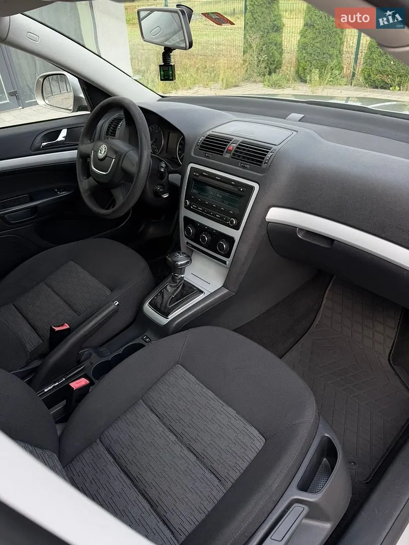 2011 Skoda Octavia - мініатюра 33