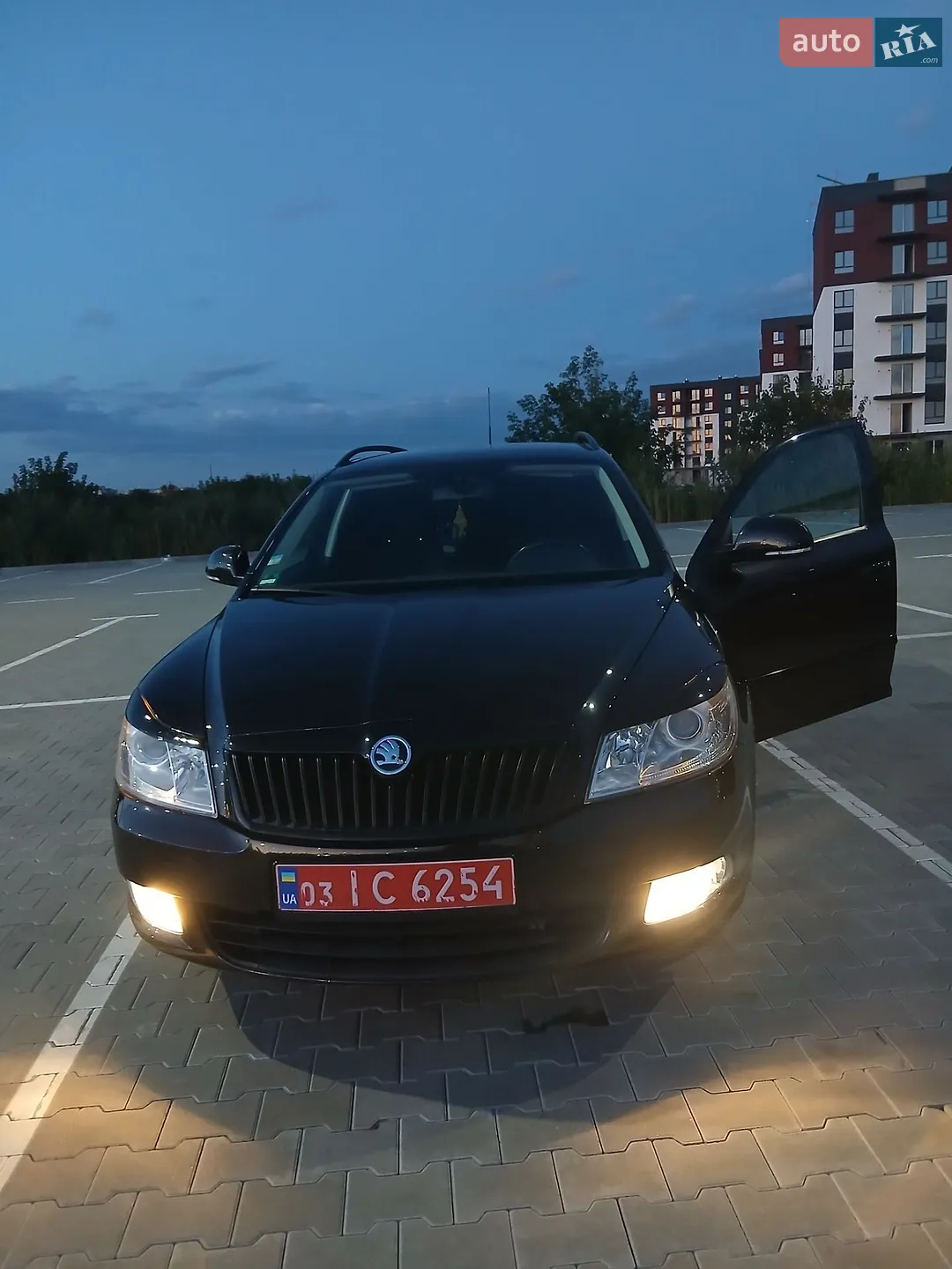 2010 Skoda Octavia - мініатюра 10