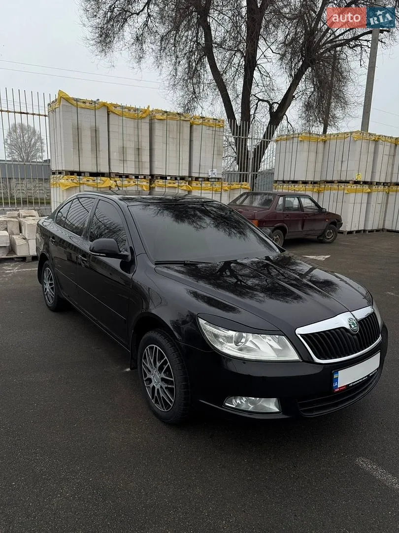 2010 Skoda Octavia - мініатюра 12