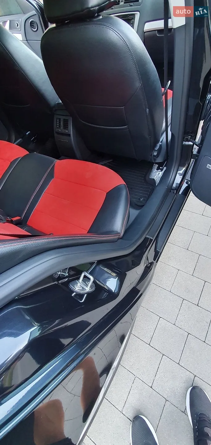 2011 Skoda Octavia - мініатюра 13