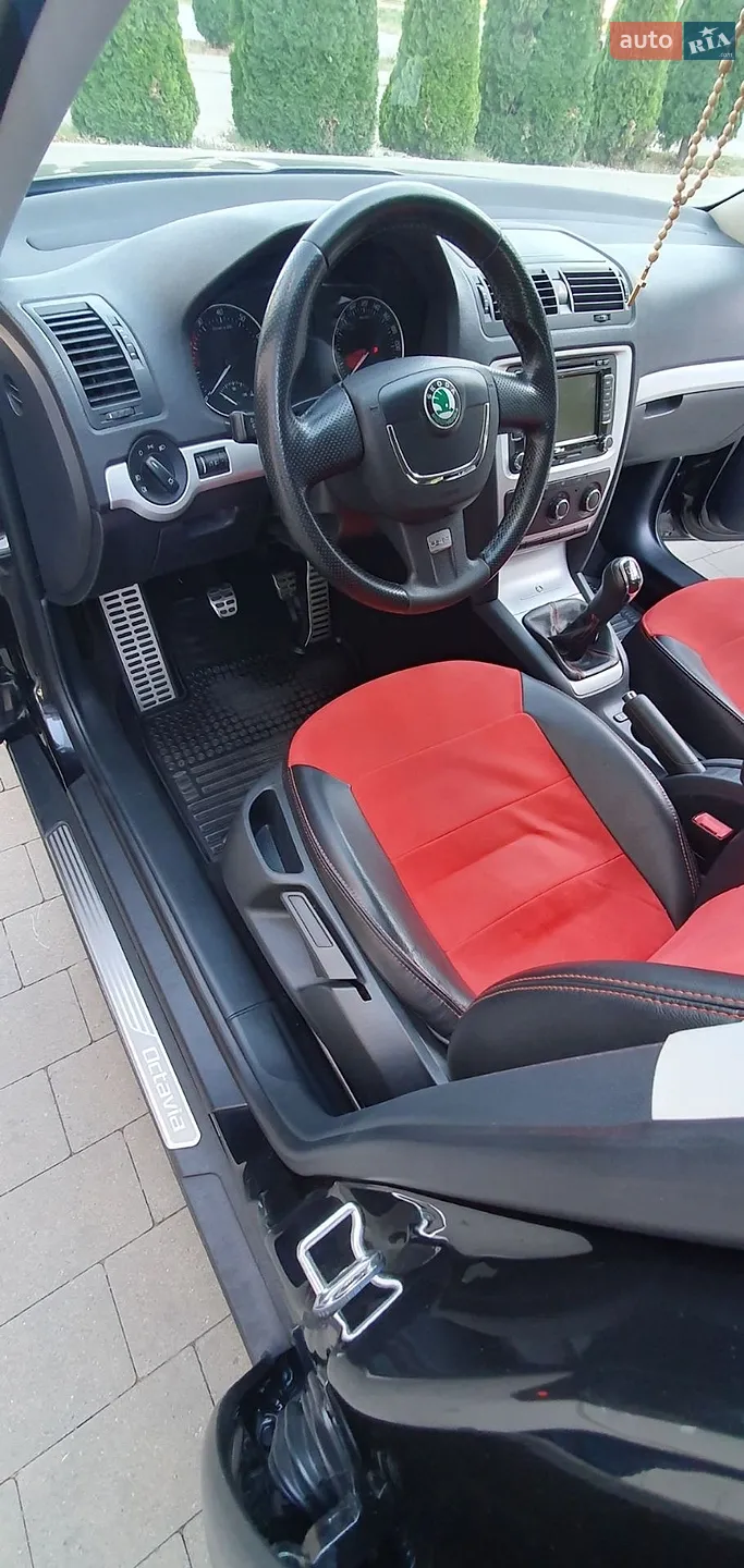 2011 Skoda Octavia - мініатюра 16