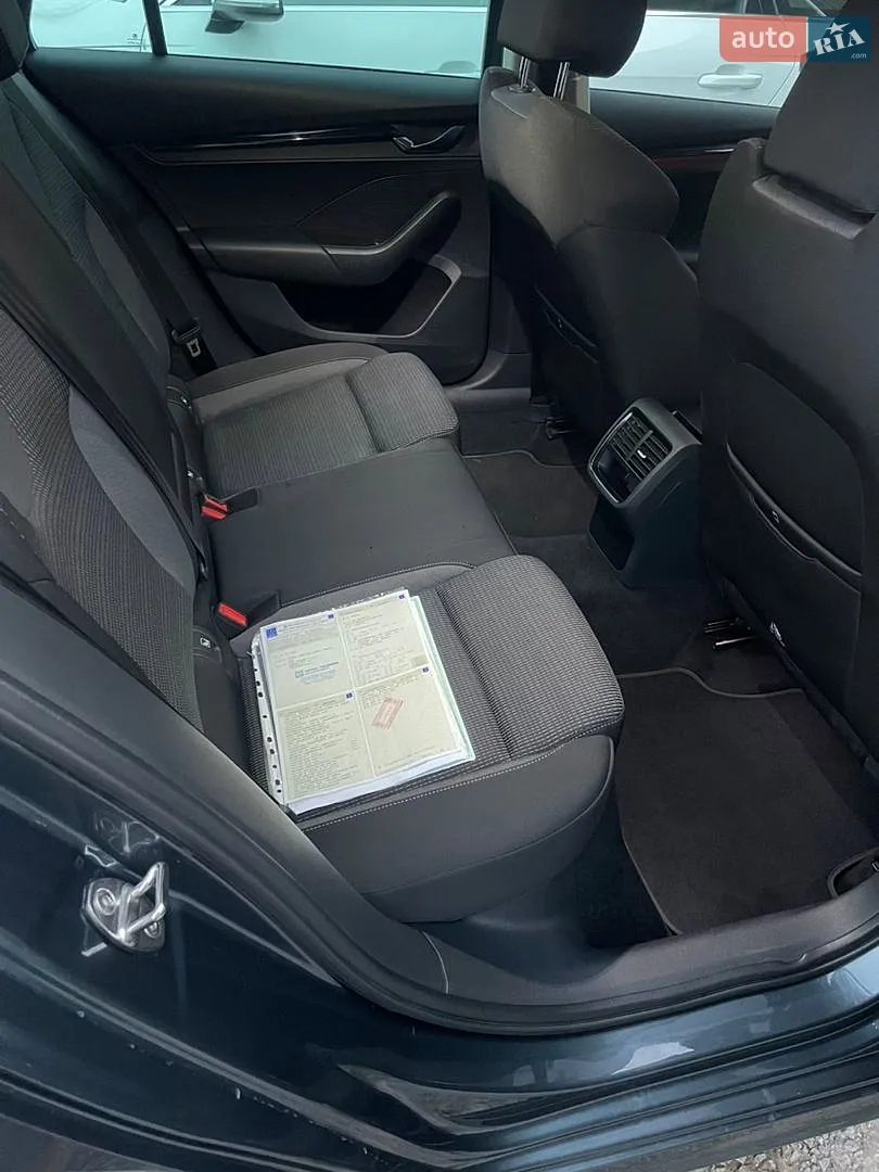2021 Skoda Octavia - мініатюра 21