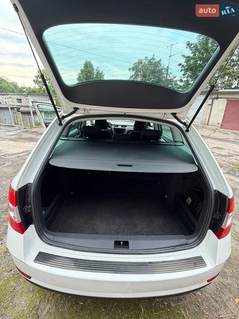 2020 Skoda Octavia - мініатюра 9