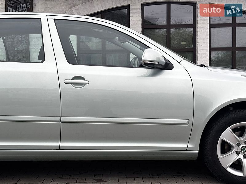 Лифтбек Skoda Octavia 2010 в Красилове