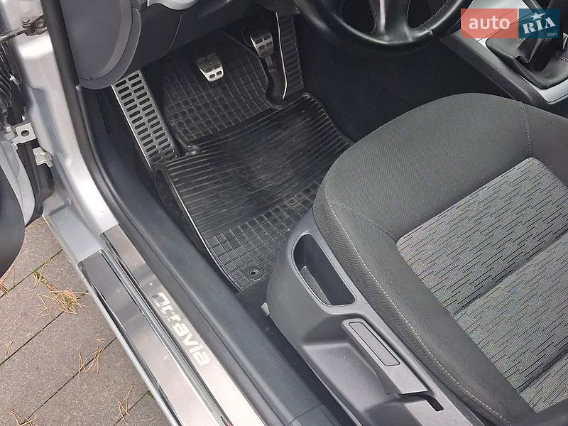 Универсал Skoda Octavia 2010 в Житомире
