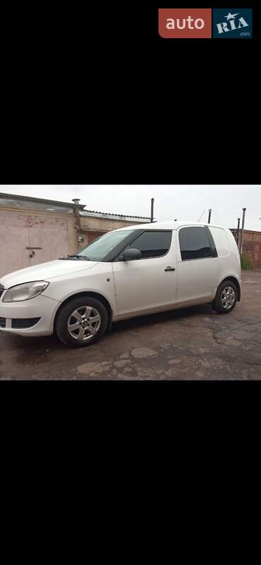 Универсал Skoda Praktik 2010 в Ровно фото 24 Универсал Skoda Praktik 2010 в Ровно