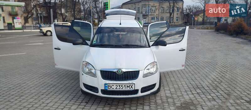 Мікровен Skoda Praktik 2007 в Стрию