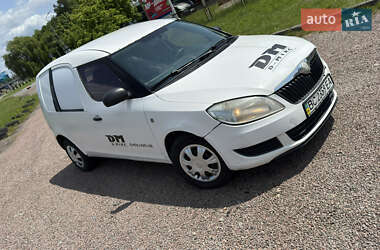 Минивэн Skoda Praktik 2011 в 