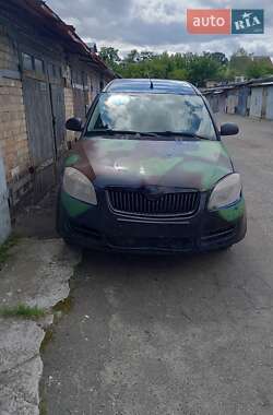 Универсал Skoda Praktik 2008 в Киеве