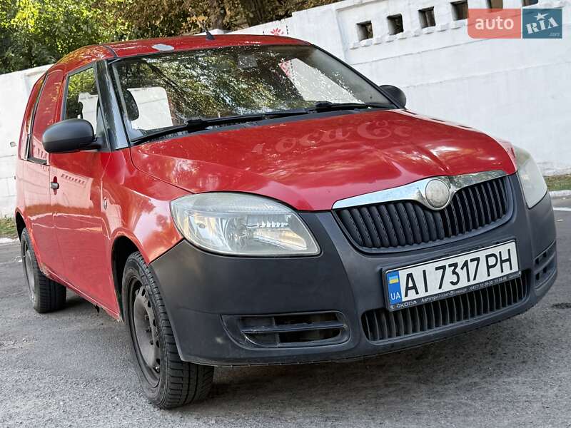 Грузовой фургон Skoda Praktik 2008 в Каменском