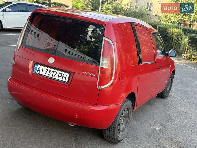 Грузовой фургон Skoda Praktik 2008 в Каменском