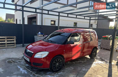 Вантажний фургон Skoda Praktik 2008 в Фурсах